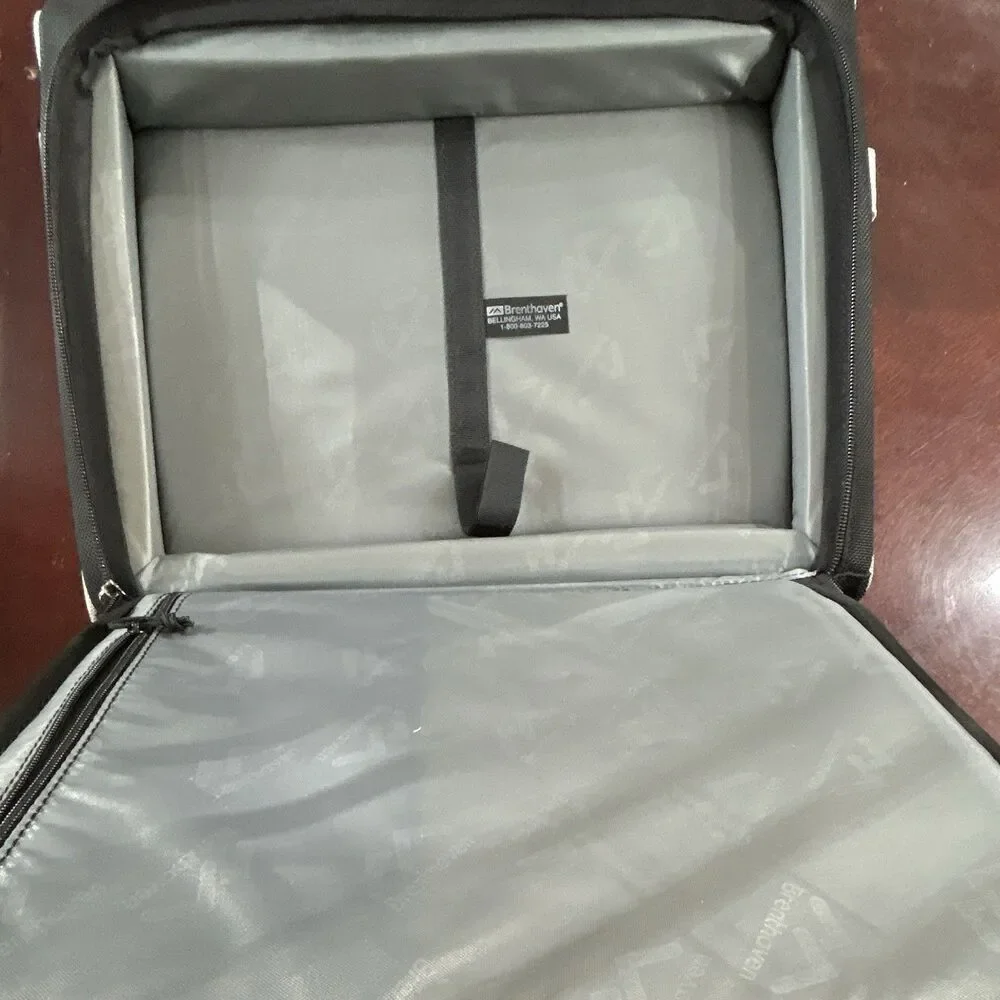 Brenthaven 1310 15in Padded Nylon Laptop Sleeve Case w/ Handle, Black/Gray